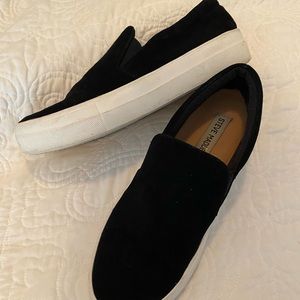 Steve Madden slip on sneakers